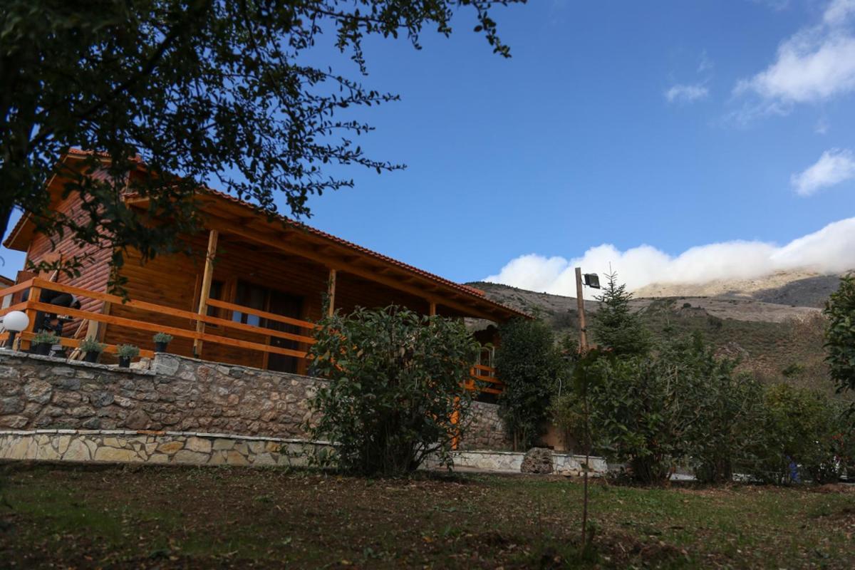 Orias Guesthouse&Farm Kalavryta Exterior foto
